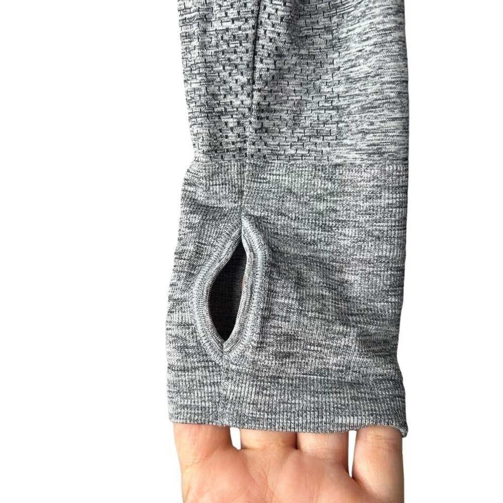 NIKE Women’s Gray DRI-FIT Knit Mesh Running Long Sleeve Active Top Size Medium - Picture 8 of 14